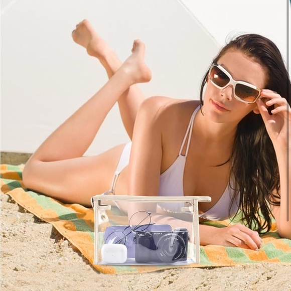 Toiletry/Cosmetic Bag - Picture 5 of 5